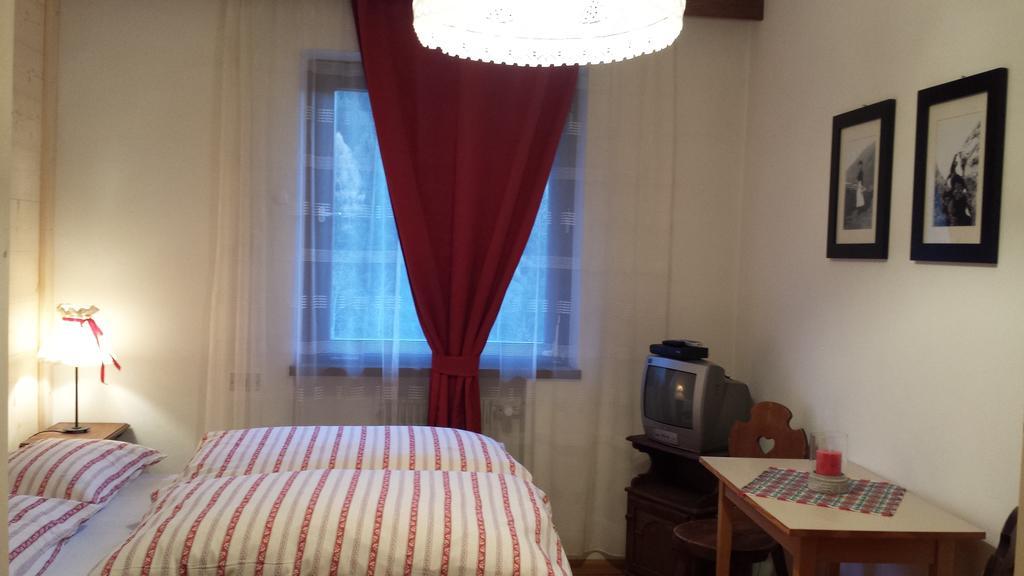 Casa Monteggia Dobbiaco Cameră foto